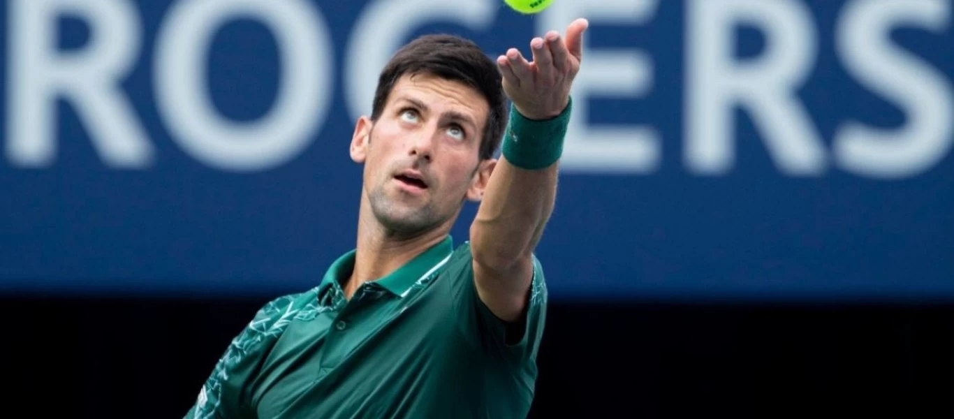 Δεν «βάζει μυαλό» ο Ν.Τζόκοβιτς: Χτύπησε πάλι επόπτη με το μπαλάκι (βίντεο)